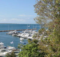 3 'Paradiso' 4 Laman Street - aircon pool heart of town water views - Accommodation Daintree