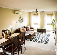 3 Bdrm House With Parking  Outdoor Entertaining - Accommodation Daintree