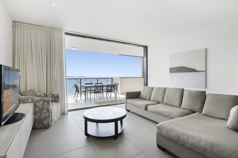 3 Bedroom Ultimate Luxury Waterfront - Accommodation Daintree 1