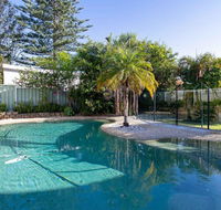 33 Gloucester St -huge holiday house in Nelson Bay with pool and stunning water views - Accommodation Daintree