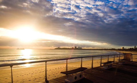 3BR Beach Escape AC, Pool, Tennis, Wine, Coffee, Netflix - Accommodation Daintree 2
