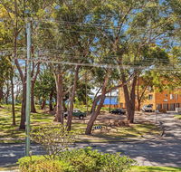 4 'Magnus Gardens' 7 Magnus St - beautiful air conditioned unit with filtered water views  WIFI - Accommodation Daintree