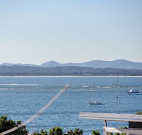 4 'Yarramundi' 47 Magnus Street - air conditioned unit with water views - Accommodation Daintree