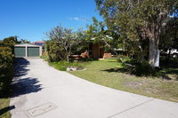 4 Boronia Place - Rainbow Beach Perfect convenient location Fenced yard