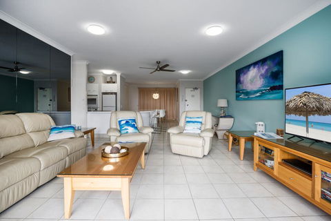 4 Cote D Azur 6 Douglas Street - Accommodation Daintree 0
