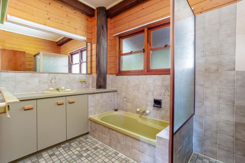 41 Carlo Circle - Rainbow Beach, Huge Beach House With Room For Everyone - Accommodation Daintree 1
