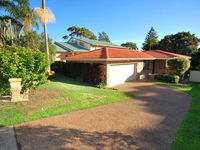 41 Leonard Avenue- pet friendly boat parking  aircon
