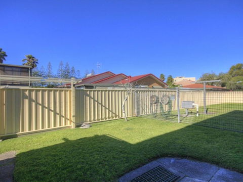 45A Wharf - Upstairs - Accommodation Daintree 1