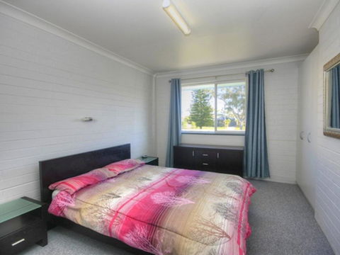 45A Wharf - Upstairs - Accommodation Daintree 2