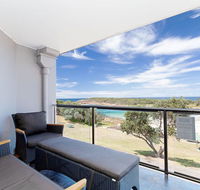 5 'The Outlook' 4 Ocean Parade - overlooking Boat Harbour beach and ducted air conditioning - Accommodation Daintree