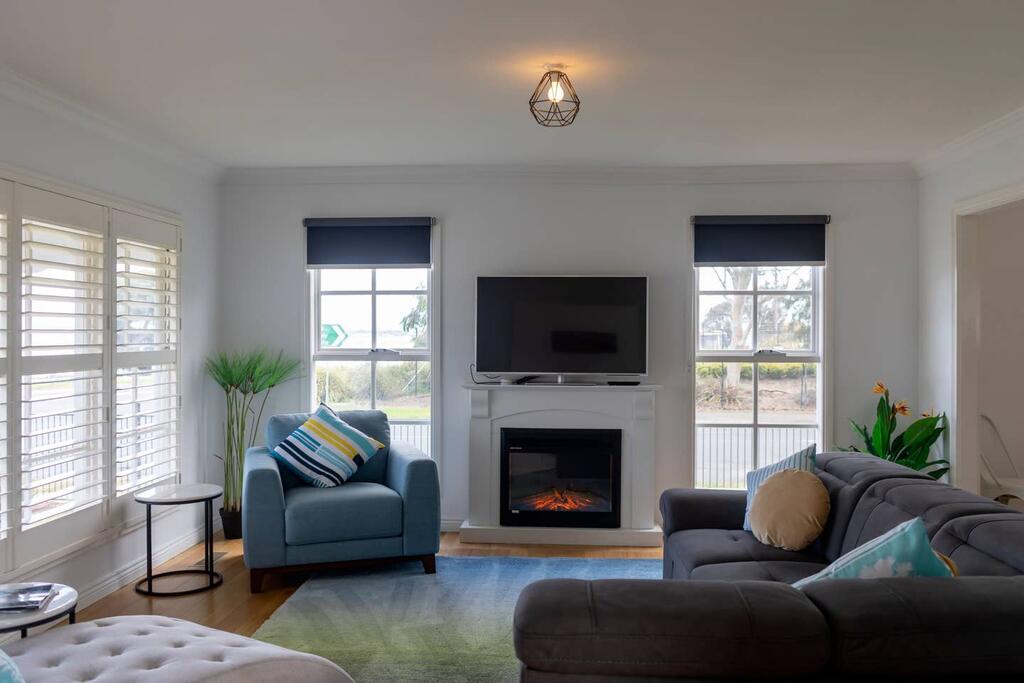 North Shore VIC Accommodation Daintree