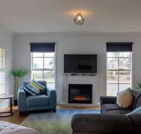 5 Bedroom Close to Beach and Moorpanyal Park - Accommodation Daintree