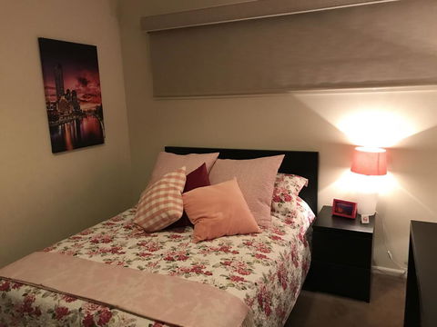 5 Star Room With Own Bathroom - Singles, Couples, Families Or Executives - Accommodation Daintree 0