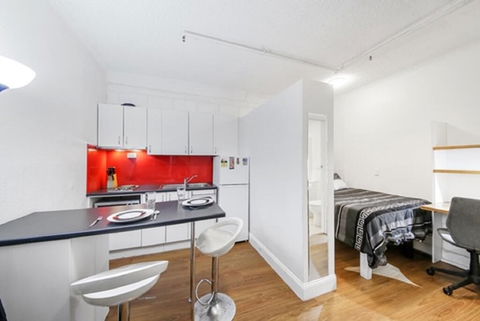 500 Flinders St - Accommodation Daintree 0
