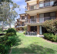 57 'BAY PARKLANDS' 2 GOWRIE AVE - GROUND FLOOR UNIT WITH POOL TENNIS COURT  AIRCON - Accommodation Daintree