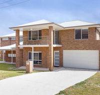 5B BENT STREET - LARGE HOUSE WITH DUCTED AIR CON WIFI  FOXTEL - Accommodation Daintree