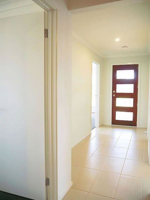 5Bed 2Bath Family House In Werribee - Accommodation Daintree 3