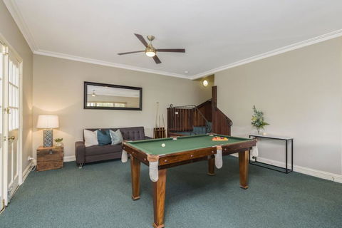65 Main Guesthouse - Accommodation Daintree 3