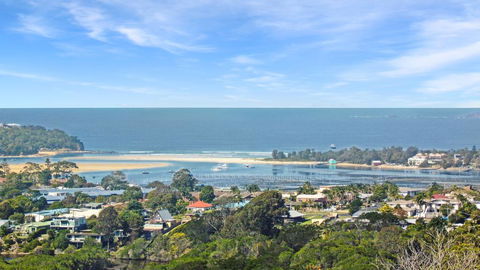 91 Berrambool Drive - Accommodation Daintree 0