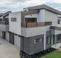 A brand new private townhouse - Accommodation Daintree