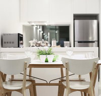 A Modern 2BR Apt Near Federation Square - Accommodation Daintree