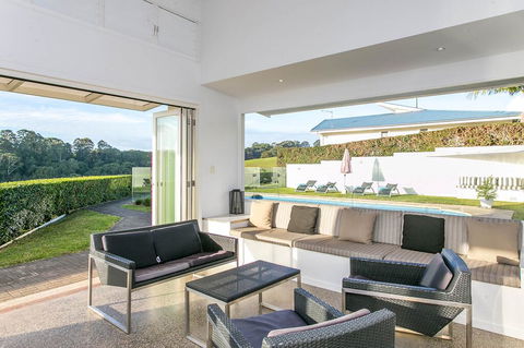 A PERFECT STAY - Byron's Brae - Accommodation Daintree 1