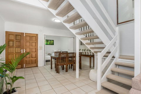 A PERFECT STAY - Byron's Mango Tree - Accommodation Daintree 1