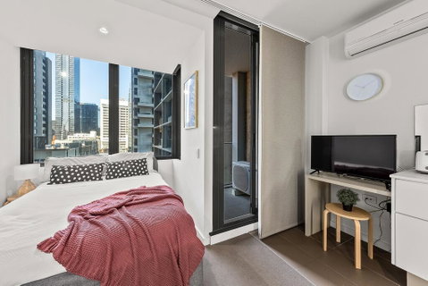 A Stylish & Comfy CBD Studio Near Southern Cross - Accommodation Daintree 3