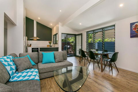 A SWEET ESCAPE - At The Beach - Accommodation Daintree 2