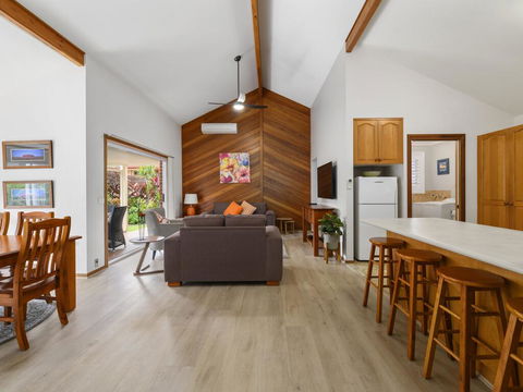 A Villa On 7th - Accommodation Daintree 1