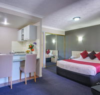AAA Airport Albion Manor Apartments and Motel - Accommodation Daintree