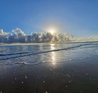 ABSOLUTE BEACH FRONT MACKAY - Comfort Resort Blue Pacific - Accommodation Daintree