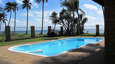 ABSOLUTE BEACH FRONT MACKAY - Comfort Resort Blue Pacific - Accommodation Daintree 1