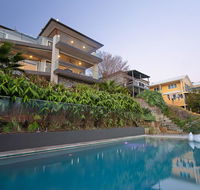 Absolute Waterfront Lakehouse Fishing Point Waterfront Pool Jetty - Accommodation Daintree