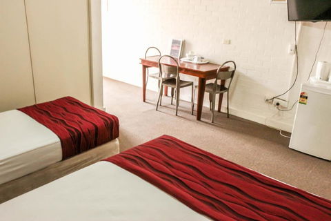 Acacia Ridge Hotel & Motel - Accommodation Daintree 2