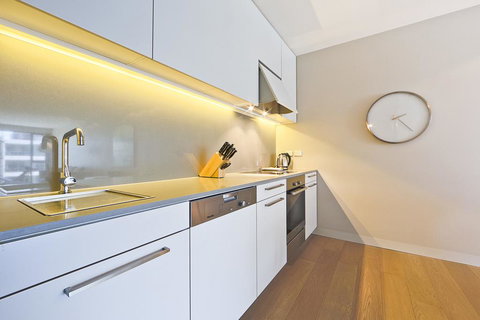 Accommodate Canberra - Aurora - Accommodation Daintree 3