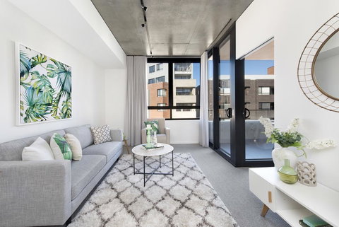 Accommodate Canberra - Azure - Accommodation Daintree 1