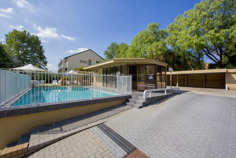 Accommodate Canberra - Kingston Court - Accommodation Daintree 2