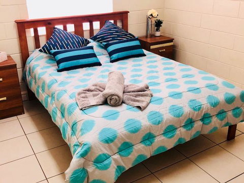 Accommodation @ Isa - Accommodation Daintree 0