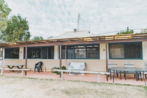 Dongara Hotel Motel - Accommodation Daintree 4