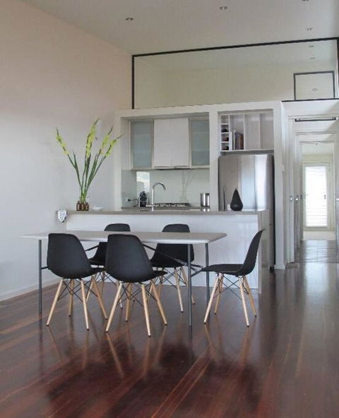 Escape@villamanta Long+short Stays Geelong CBD - Accommodation Daintree 3