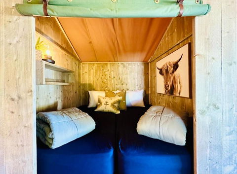 Esk Luxury Glamping Tents - Accommodation Daintree 2