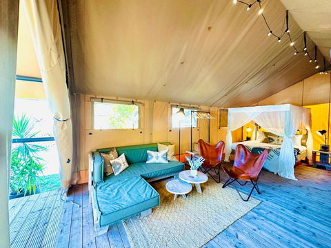 Esk Luxury Glamping Tents - Accommodation Daintree 3