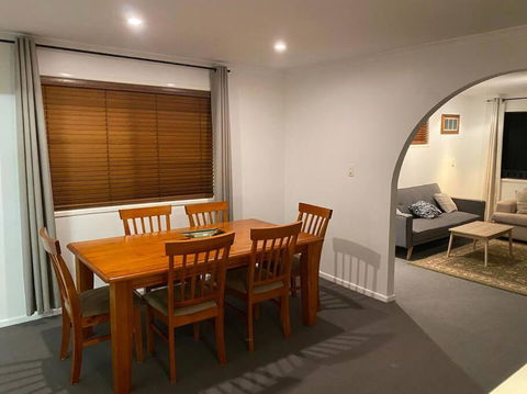 FAMILY 3-bedroom Everton Hills Apartment - Accommodation Daintree 1