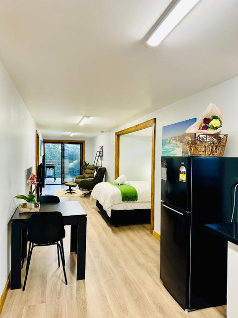 GORGE Chocolates Tiny House - Accommodation Daintree 3