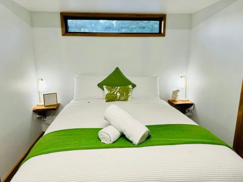 GORGE Chocolates Tiny House - Accommodation Daintree 4