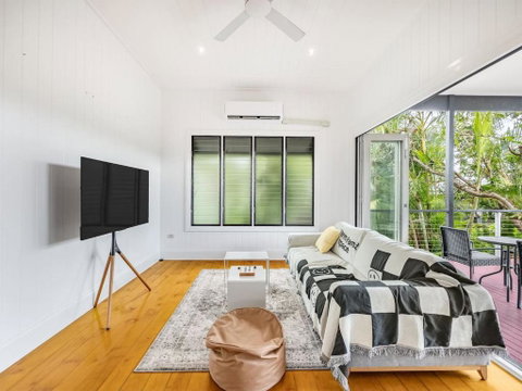 Great Value 3Beds Cozy Home Near CBD Stadium Bus - Accommodation Daintree 1