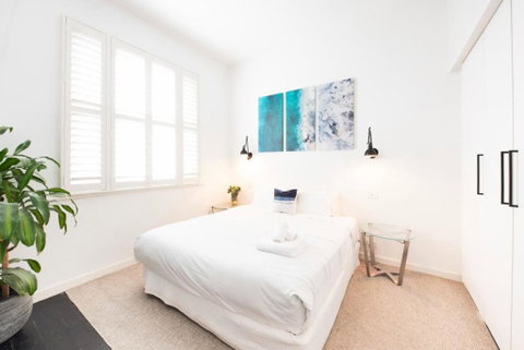 Green Door Gem Your Stylish Retreat - Accommodation Daintree 3