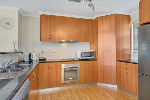 Green Reef Beach House - Aldinga Beach - C21 SouthCoast Holidays - Accommodation Daintree 2