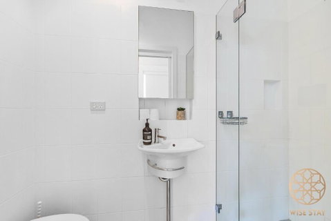 Greenwich Luxury Near WharfTrainCBD Steps To Sea - Accommodation Daintree 1